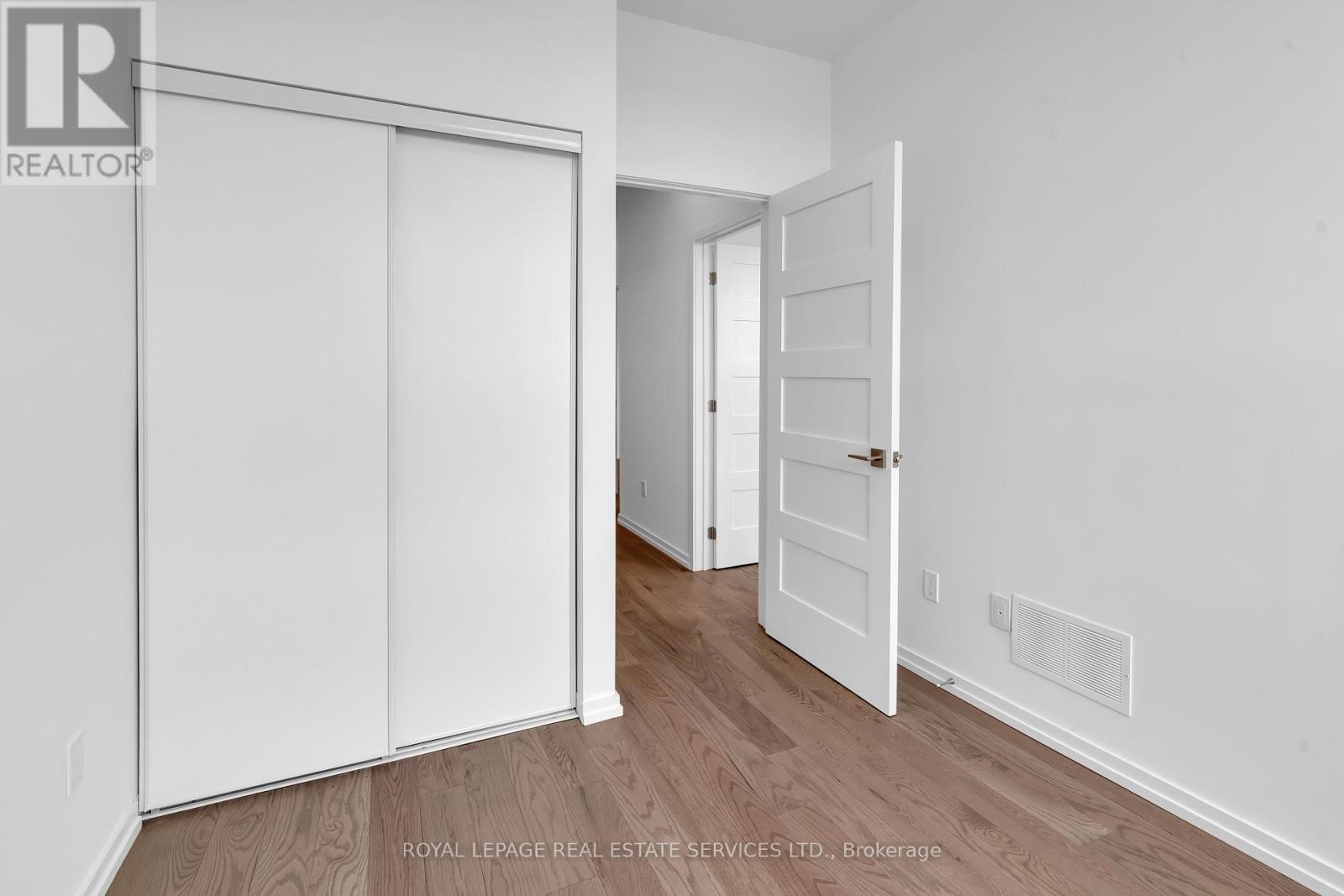 3 - 18 Lytham Green Circle, Newmarket, Ontario  L3Y 0H4 - Photo 34 - N12069073