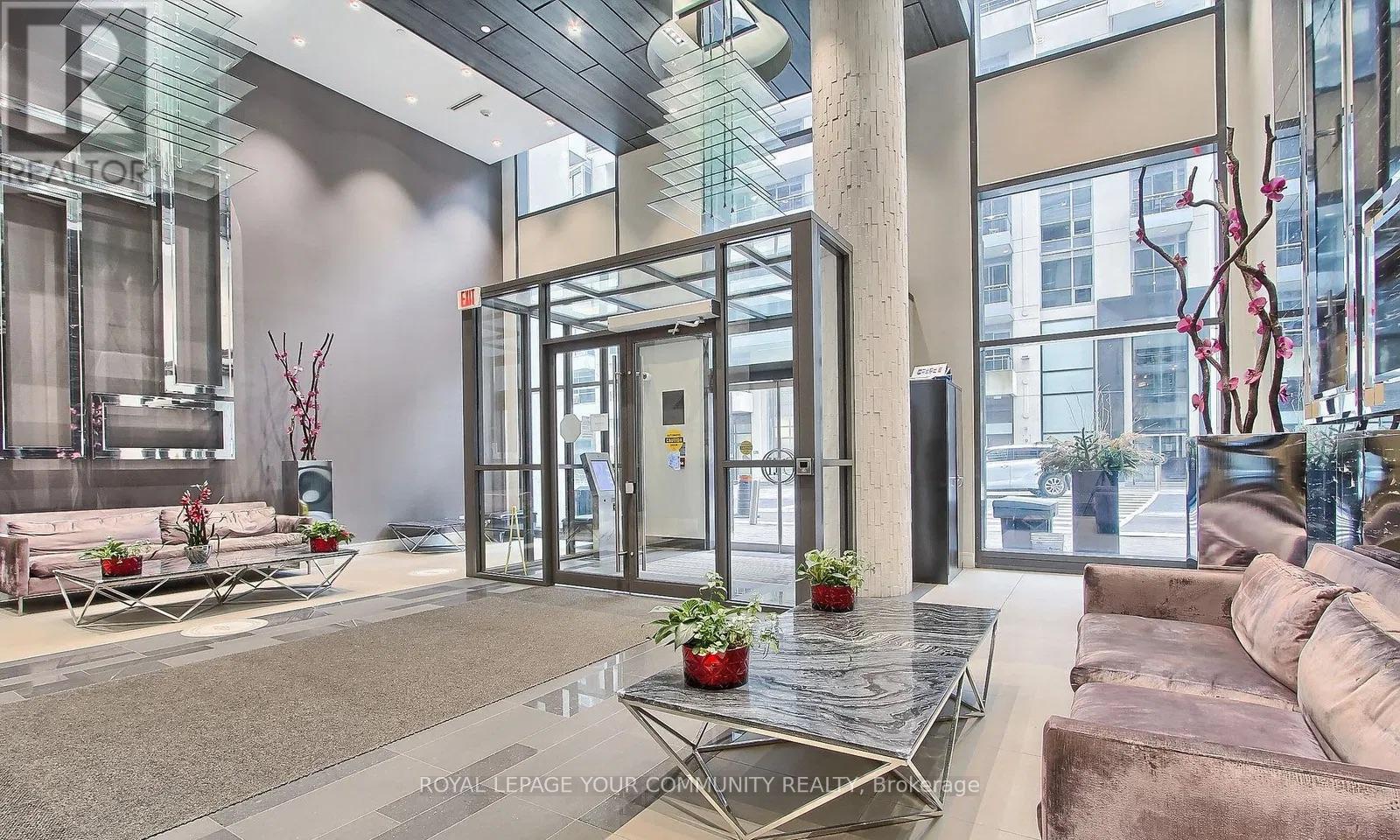 Property at 404 SW - 9191 YONGE STREET image 3