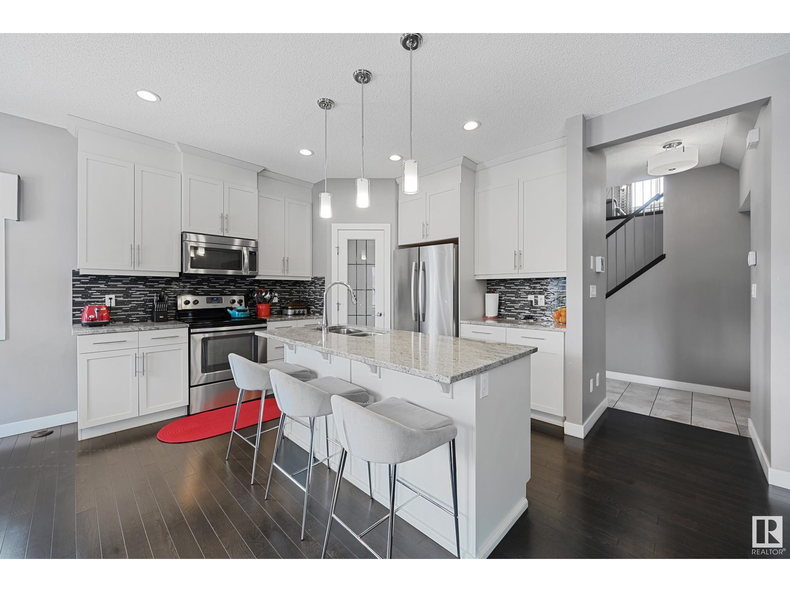 Property at 13715 165 AV NW image 2