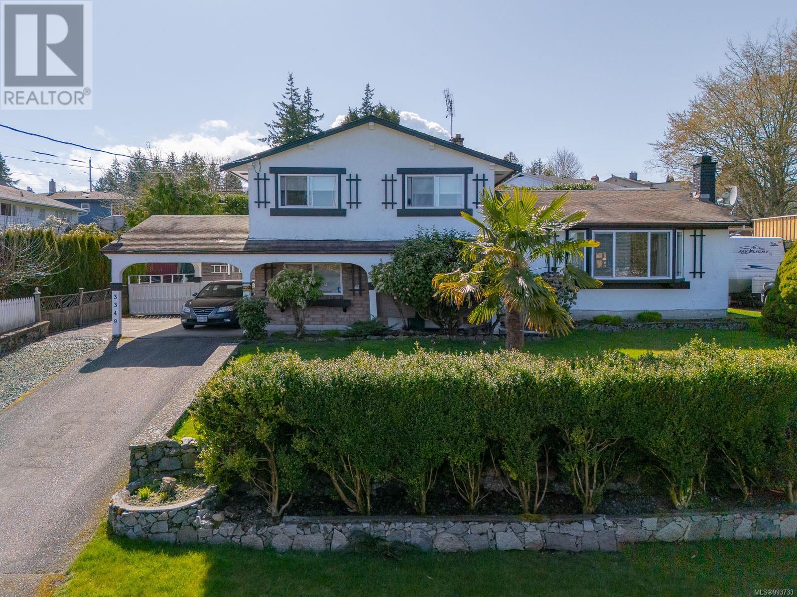 Property at 3349 Country Club Dr image 1