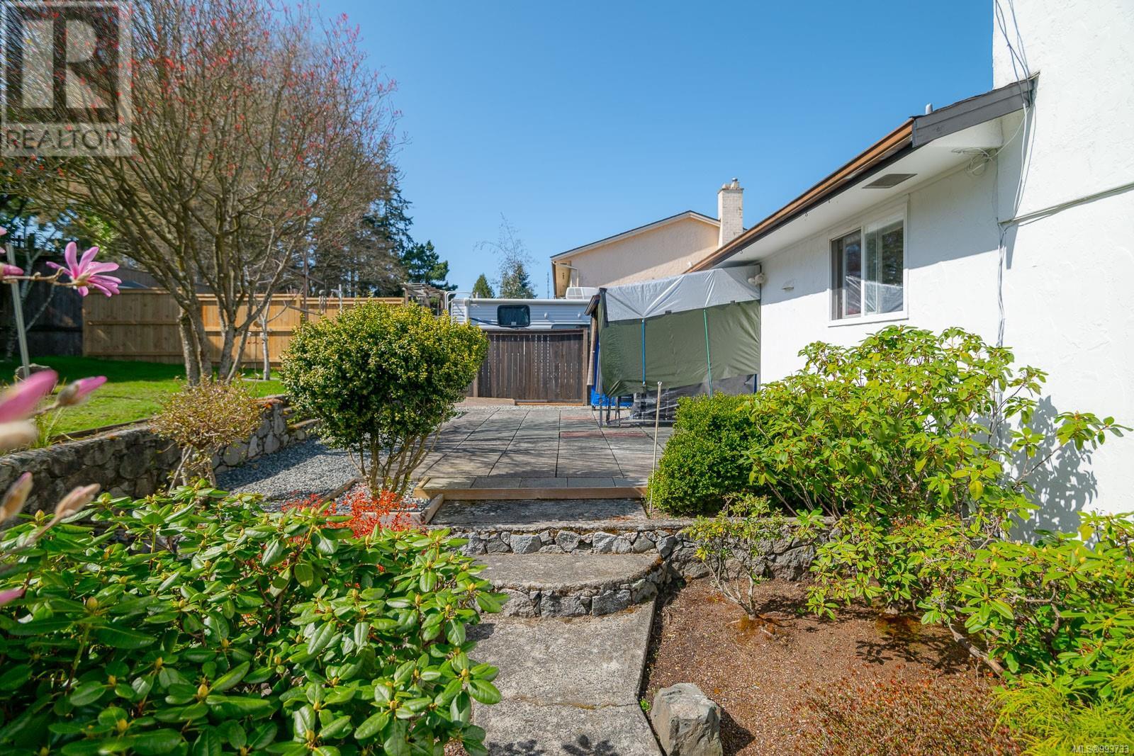 3349 Country Club Dr, Nanaimo, British Columbia  V9T 3B5 - Photo 9 - 993733