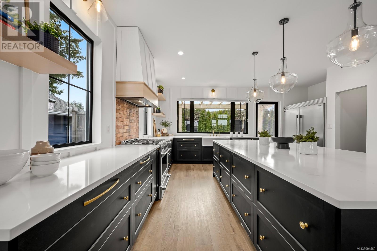 Property at 1371 Crown Isle Blvd image 3