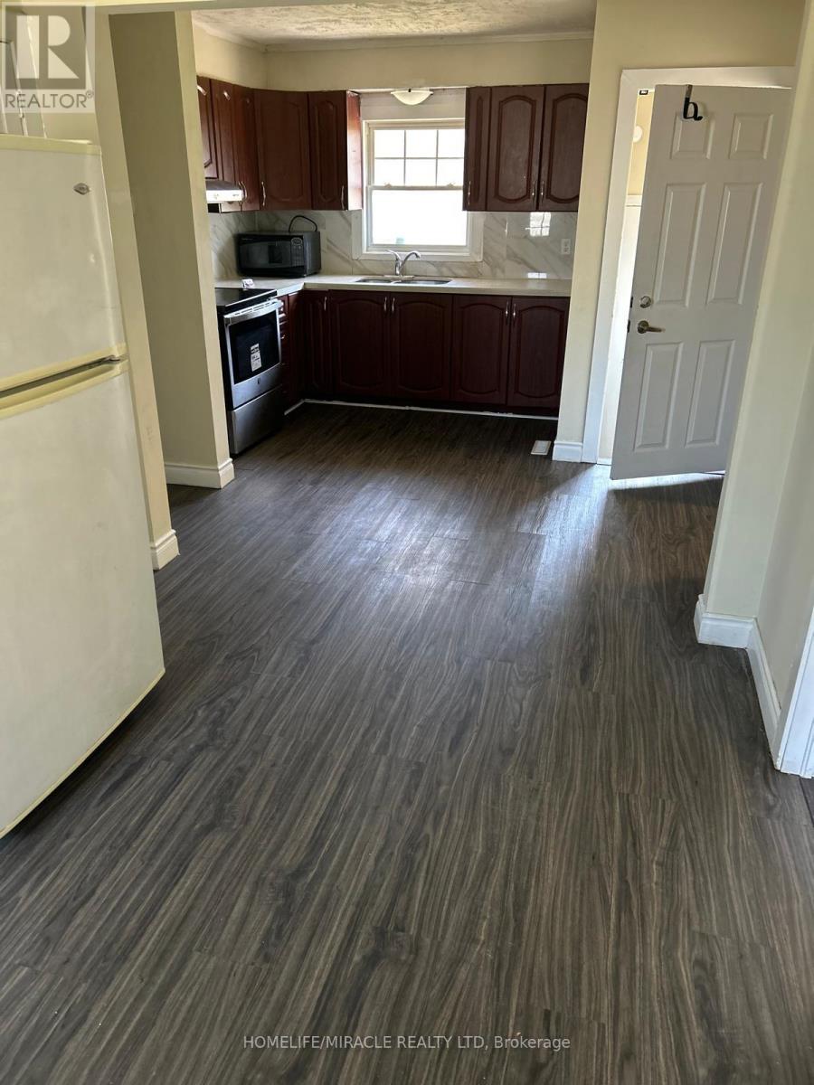 Photo 16 of 28 for 1326 Highbury Avenue N