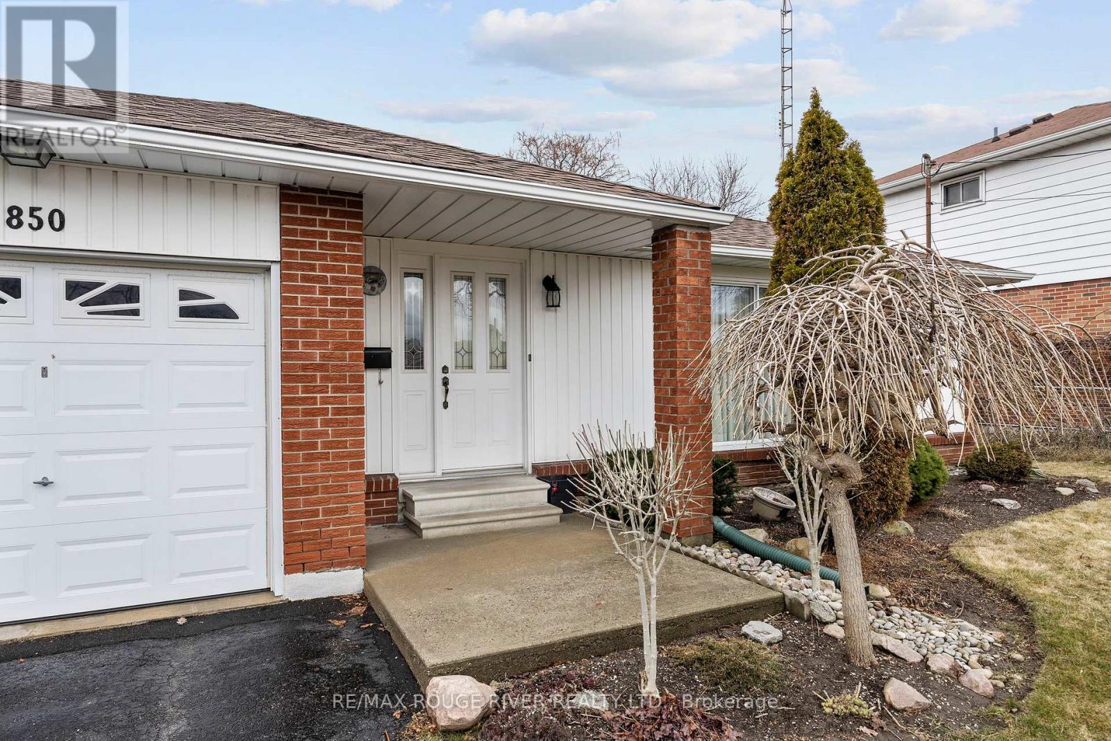 Property at 850 WEST SHORE BOULEVARD image 3