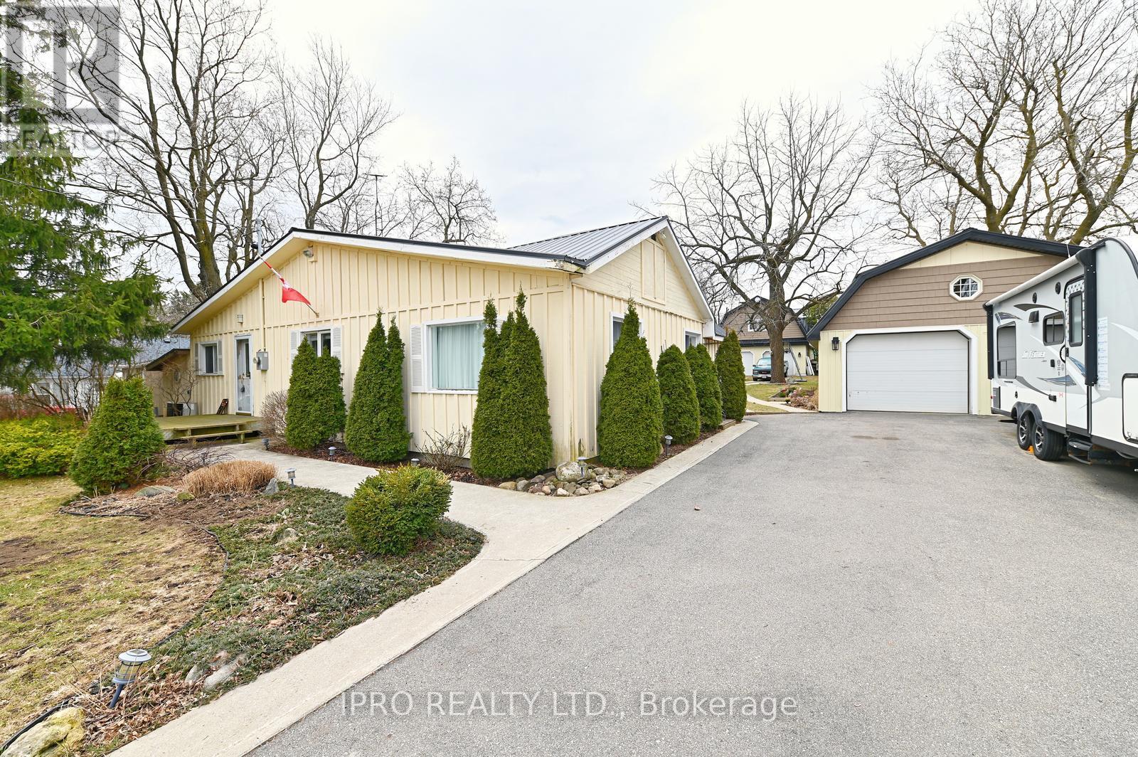 Property at 13296 TRAFALGAR ROAD image 3