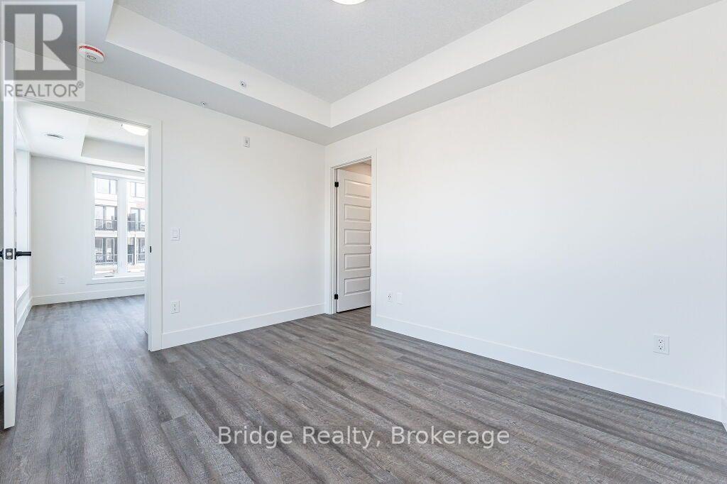 201 - 107 Roger Street N, Waterloo, Ontario  N2J 0G3 - Photo 15 - X12069274