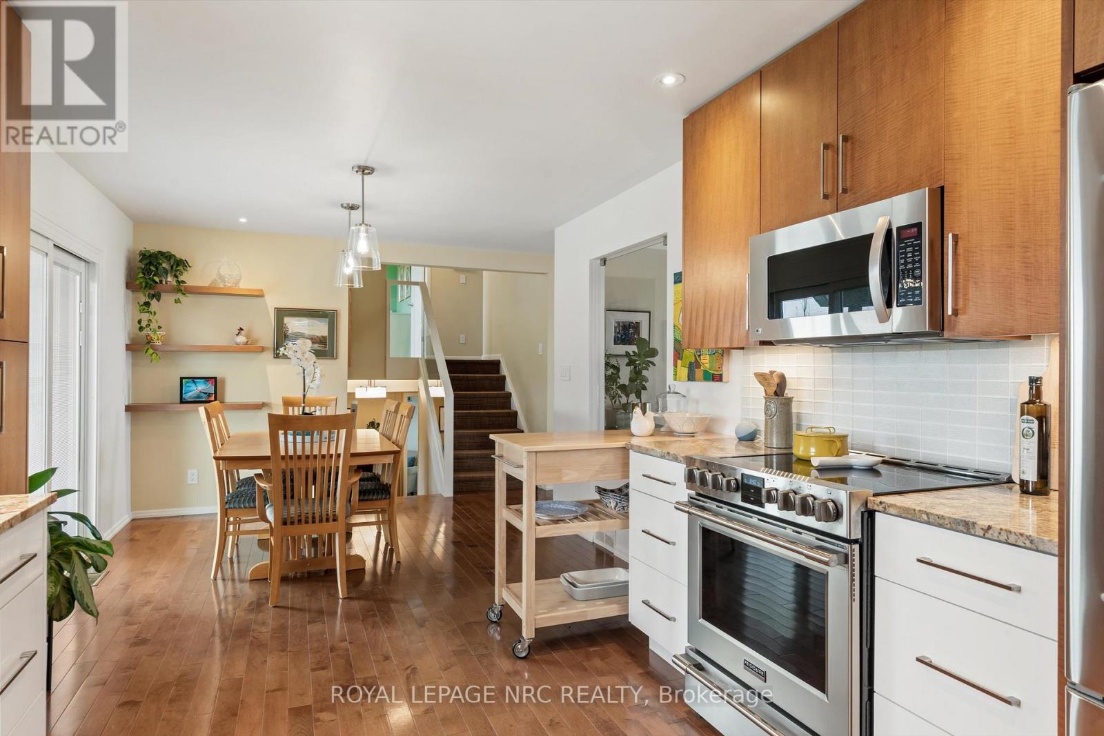 2207 Seventh Street, St. Catharines, Ontario  L2R 6P7 - Photo 10 - X12069283