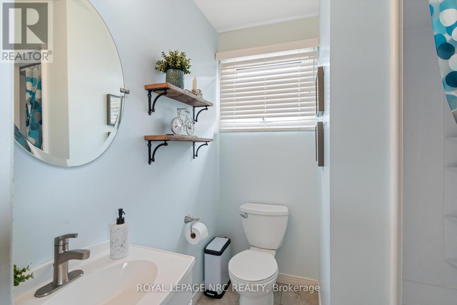 2207 Seventh Street, St. Catharines, Ontario  L2R 6P7 - Photo 14 - X12069283