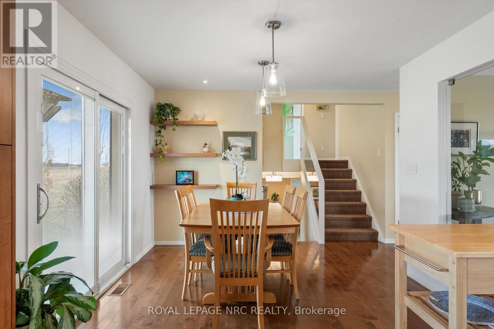 2207 Seventh Street, St. Catharines, Ontario  L2R 6P7 - Photo 6 - X12069283