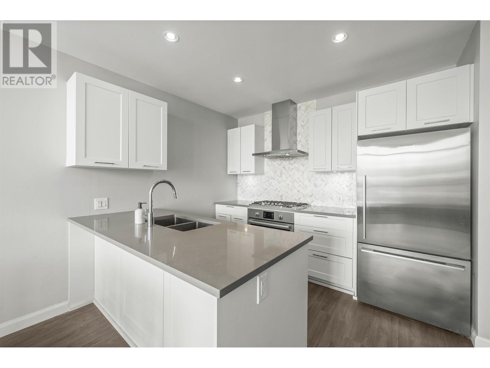 2606 520 Como Lake Avenue, Coquitlam, British Columbia  V3J 0E8 - Photo 9 - R2987494