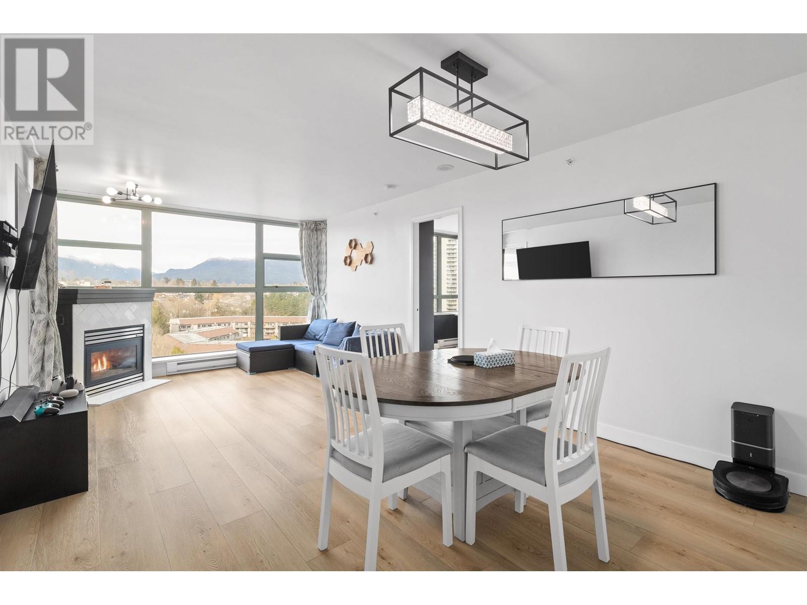 1402 4388 BUCHANAN STREET, burnaby, British Columbia