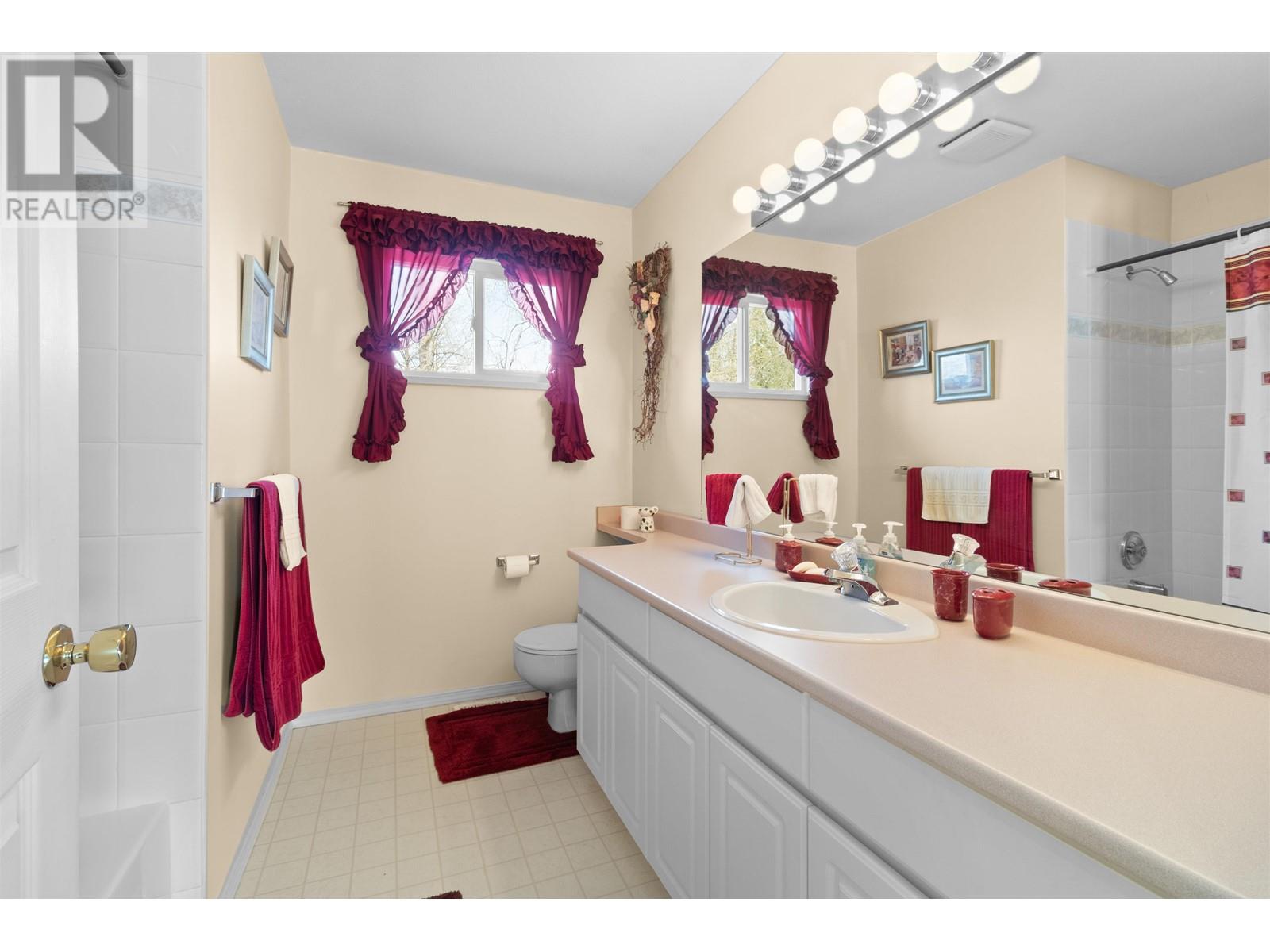 939 Riverside Drive, Port Coquitlam, British Columbia  V3B 7T6 - Photo 22 - R2987510