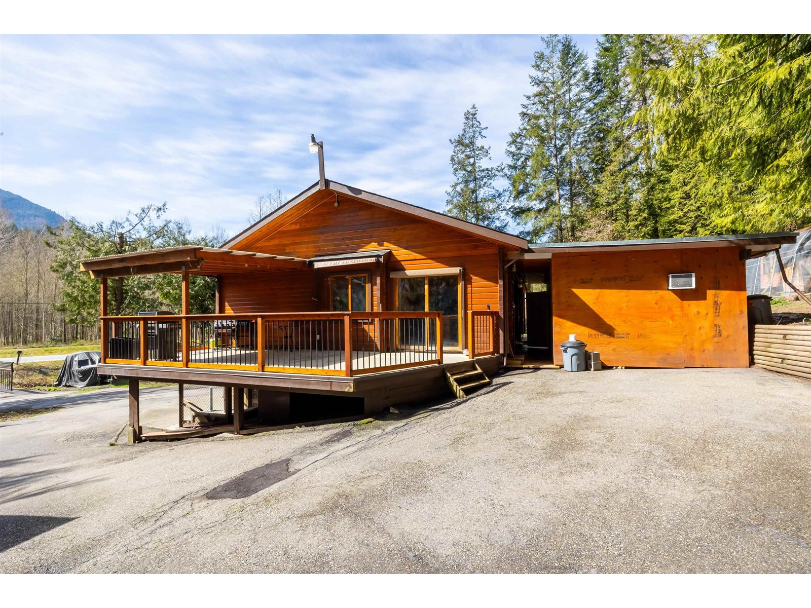 47251 Chilliwack Lake Road, Chilliwack River Valley, Chilliwack, British Columbia  V2R 4N3 - Photo 25 - R2986223