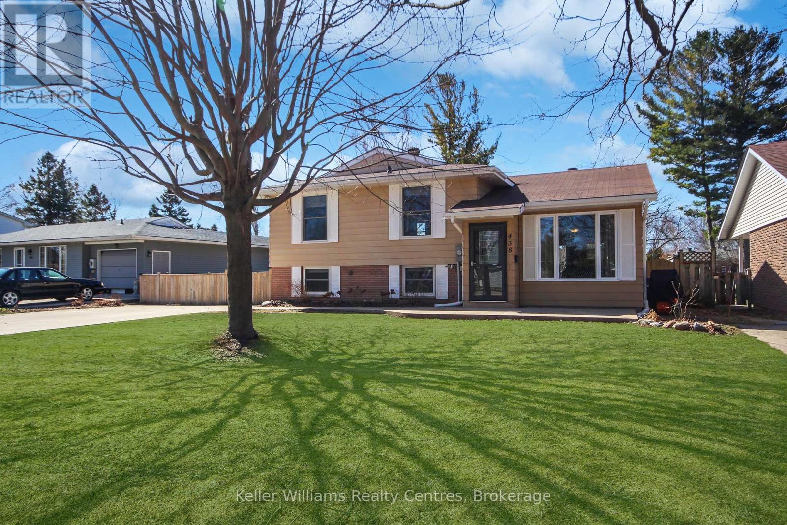 438 JOHNSTON AVENUE, Saugeen Shores, Ontario