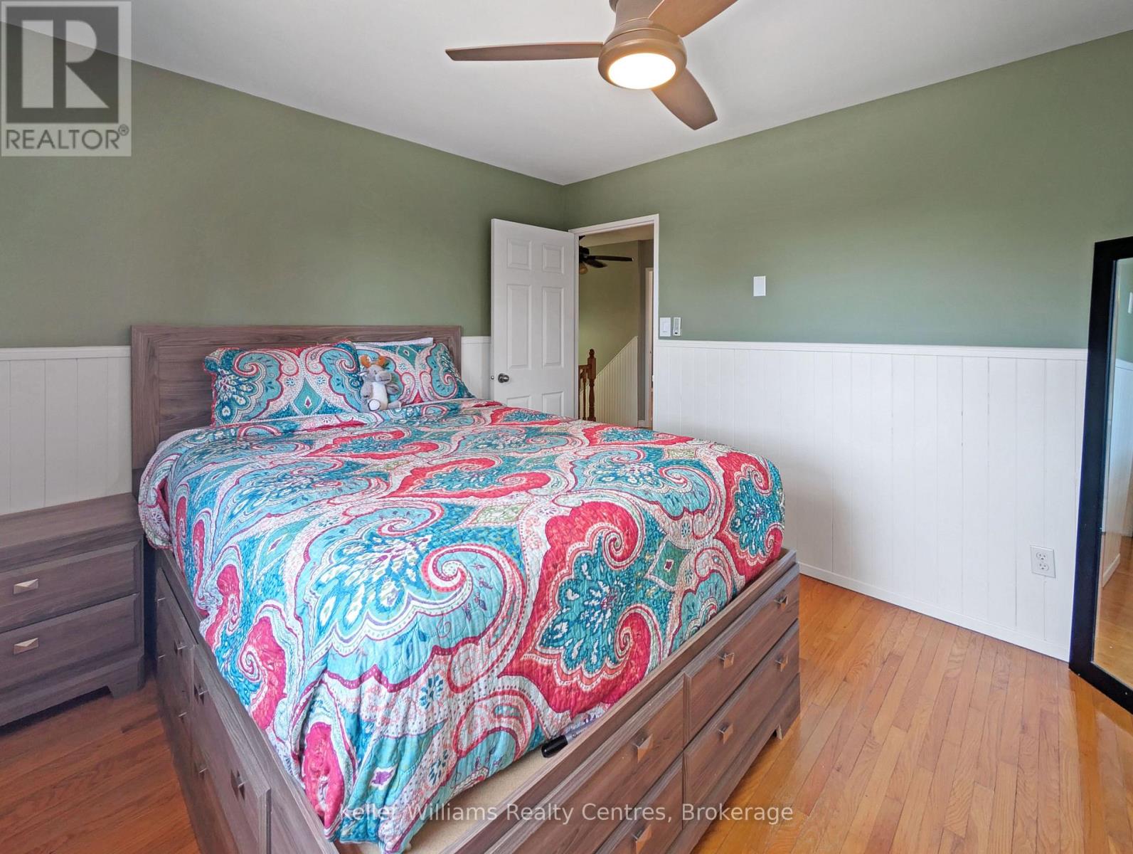 438 Johnston Avenue, Saugeen Shores, Ontario  N0H 2C1 - Photo 17 - X12069262