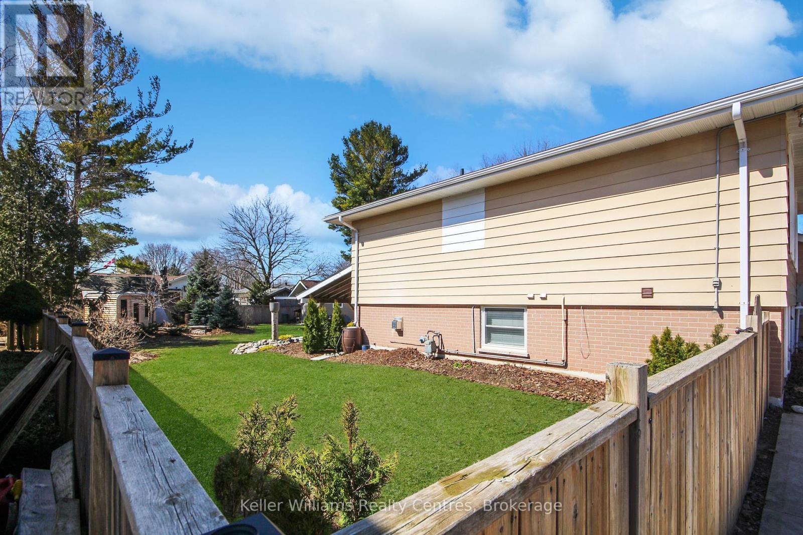 438 Johnston Avenue, Saugeen Shores, Ontario  N0H 2C1 - Photo 30 - X12069262