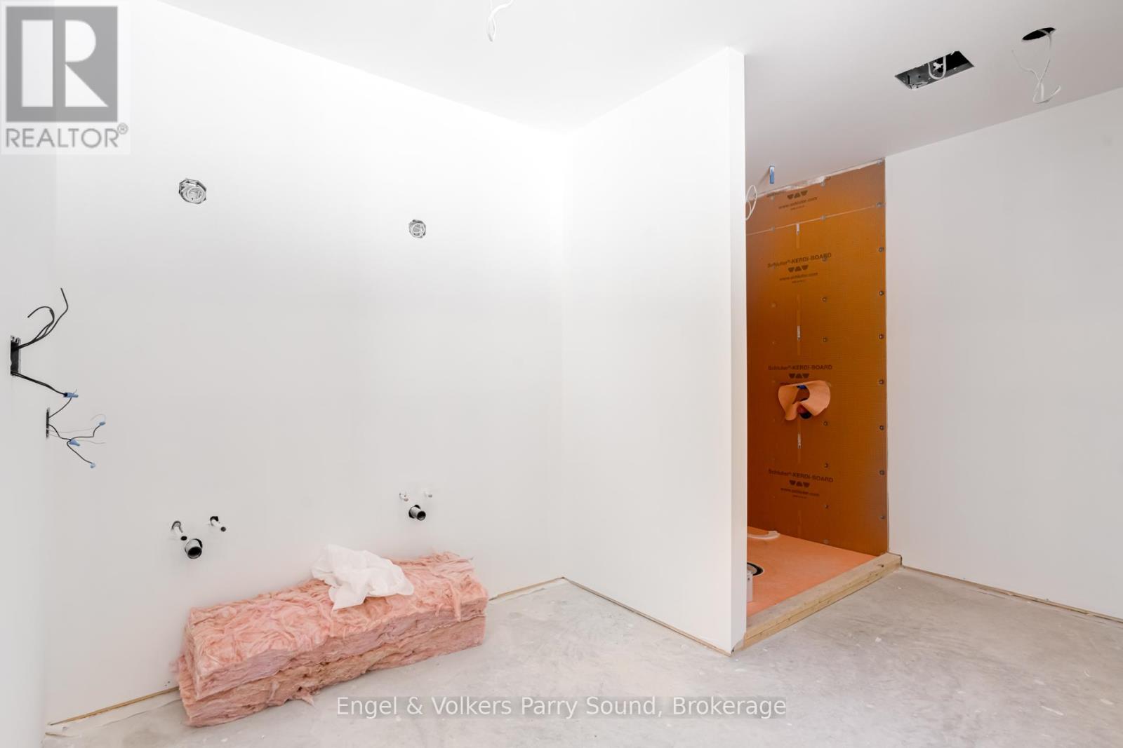 16 Lake Forest Drive, Mcdougall, Ontario  P2A 2W9 - Photo 10 - X12069264