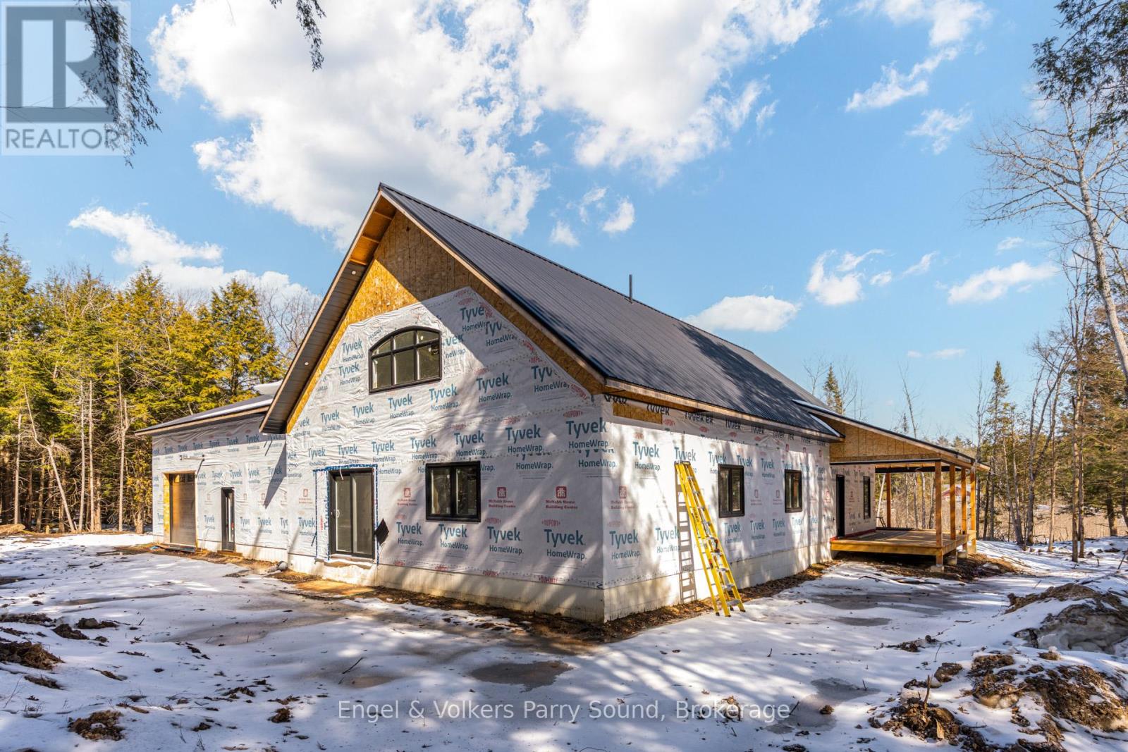 16 Lake Forest Drive, Mcdougall, Ontario  P2A 2W9 - Photo 16 - X12069264