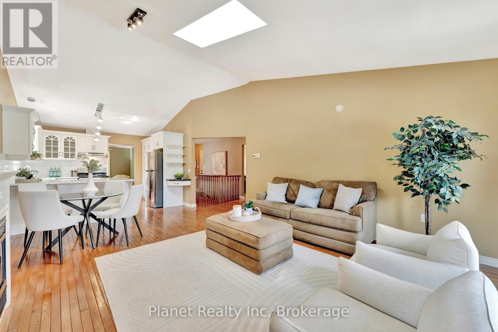 51 Cherry Blossom Circle, Guelph, Ontario  N1G 4X7 - Photo 17 - X12069292