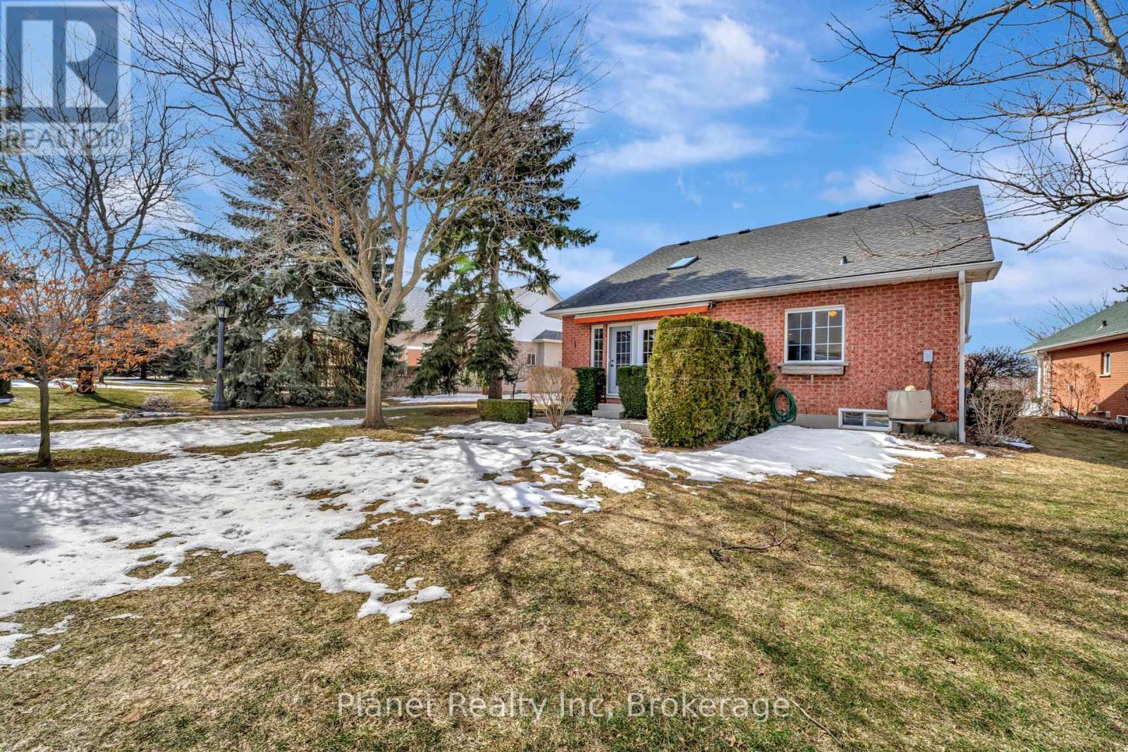 51 Cherry Blossom Circle, Guelph, Ontario  N1G 4X7 - Photo 30 - X12069292