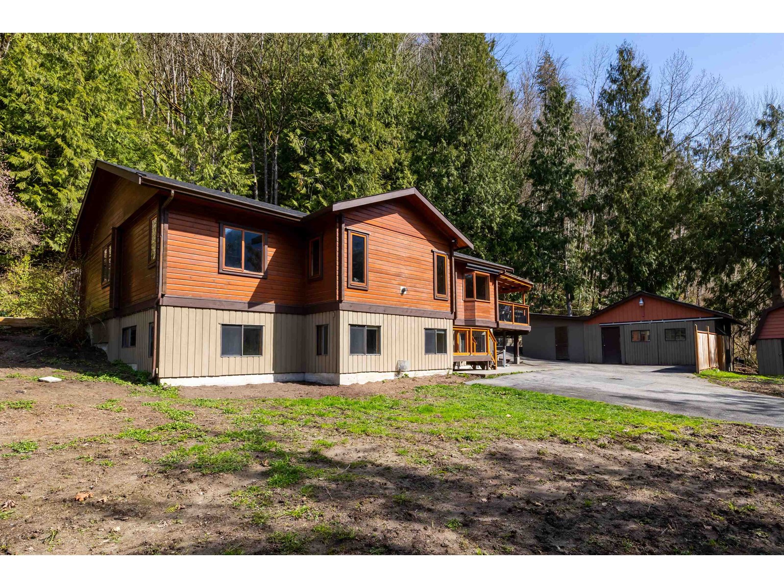 47251 Chilliwack Lake Road, Chilliwack River Valley, Chilliwack, British Columbia  V2R 4N3 - Photo 3 - R2986223