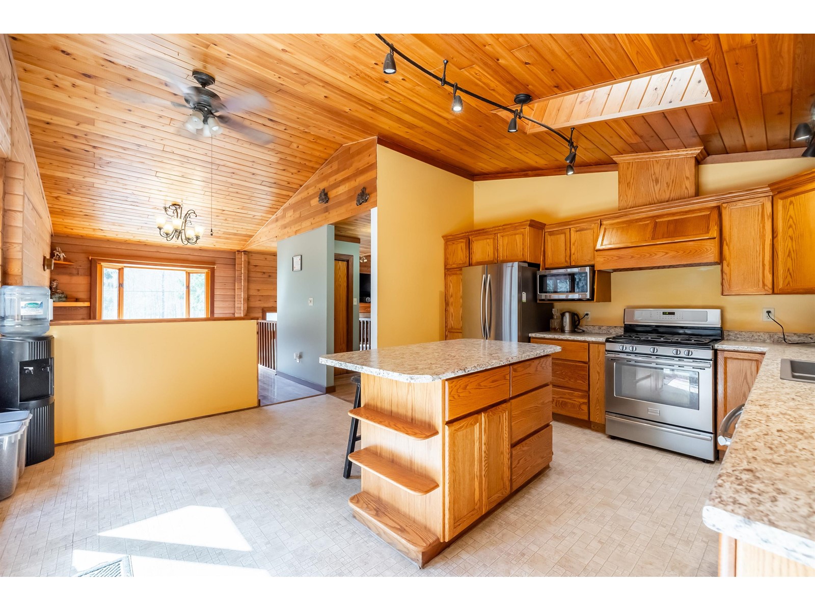 47251 Chilliwack Lake Road, Chilliwack River Valley, Chilliwack, British Columbia  V2R 4N3 - Photo 11 - R2986223
