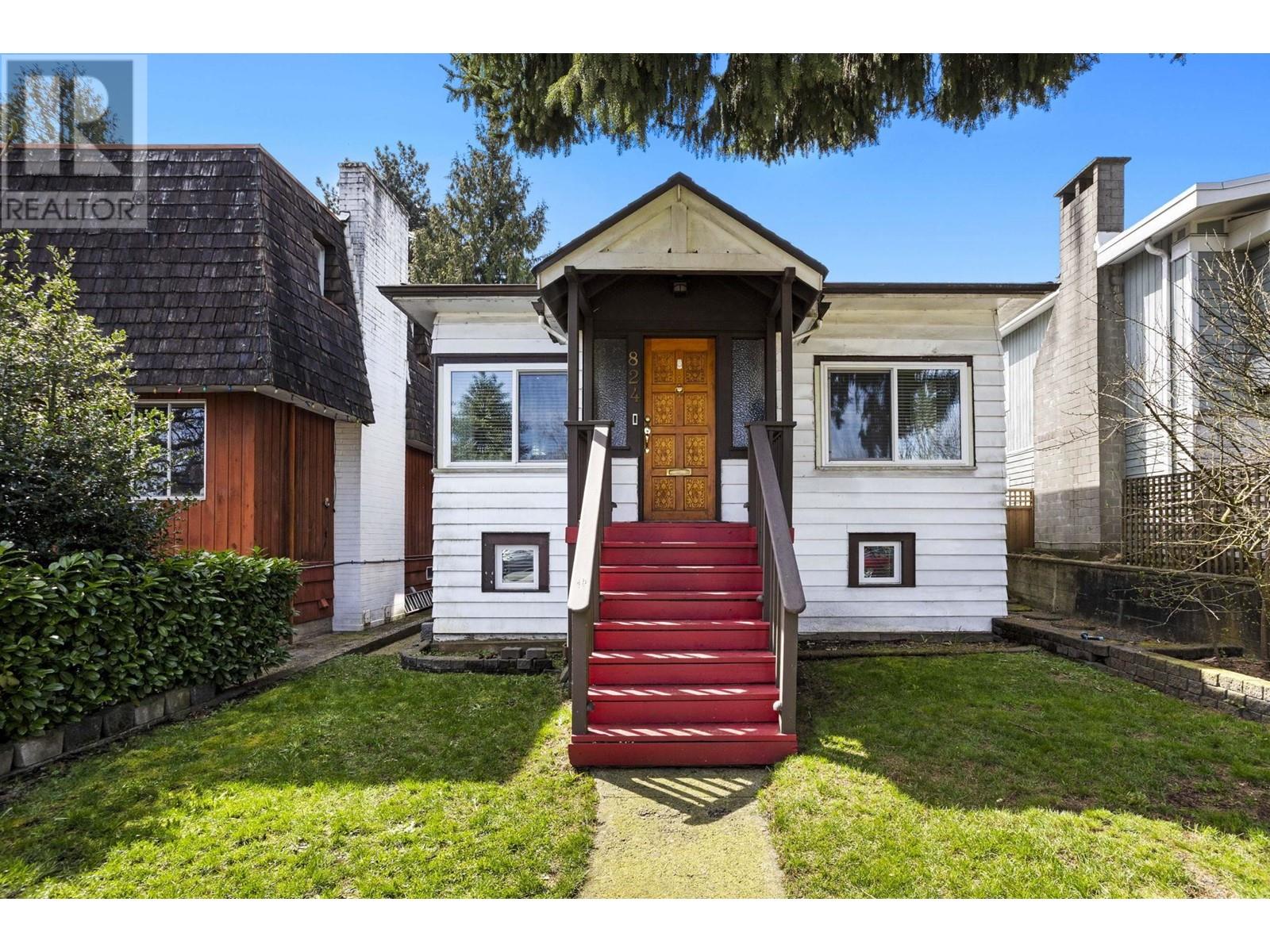 824 SCOTT STREET, new westminster, British Columbia