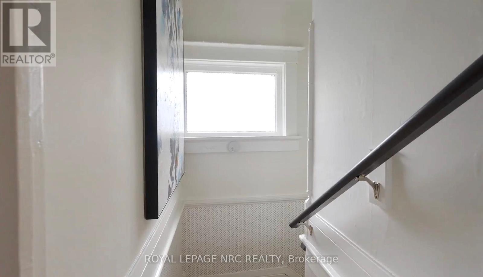 54 Henry Street, St. Catharines (451 - Downtown), Ontario  L2R 5T9 - Photo 16 - X11960110