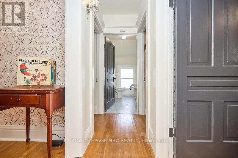 54 Henry Street, St. Catharines (451 - Downtown), Ontario  L2R 5T9 - Photo 17 - X11960110