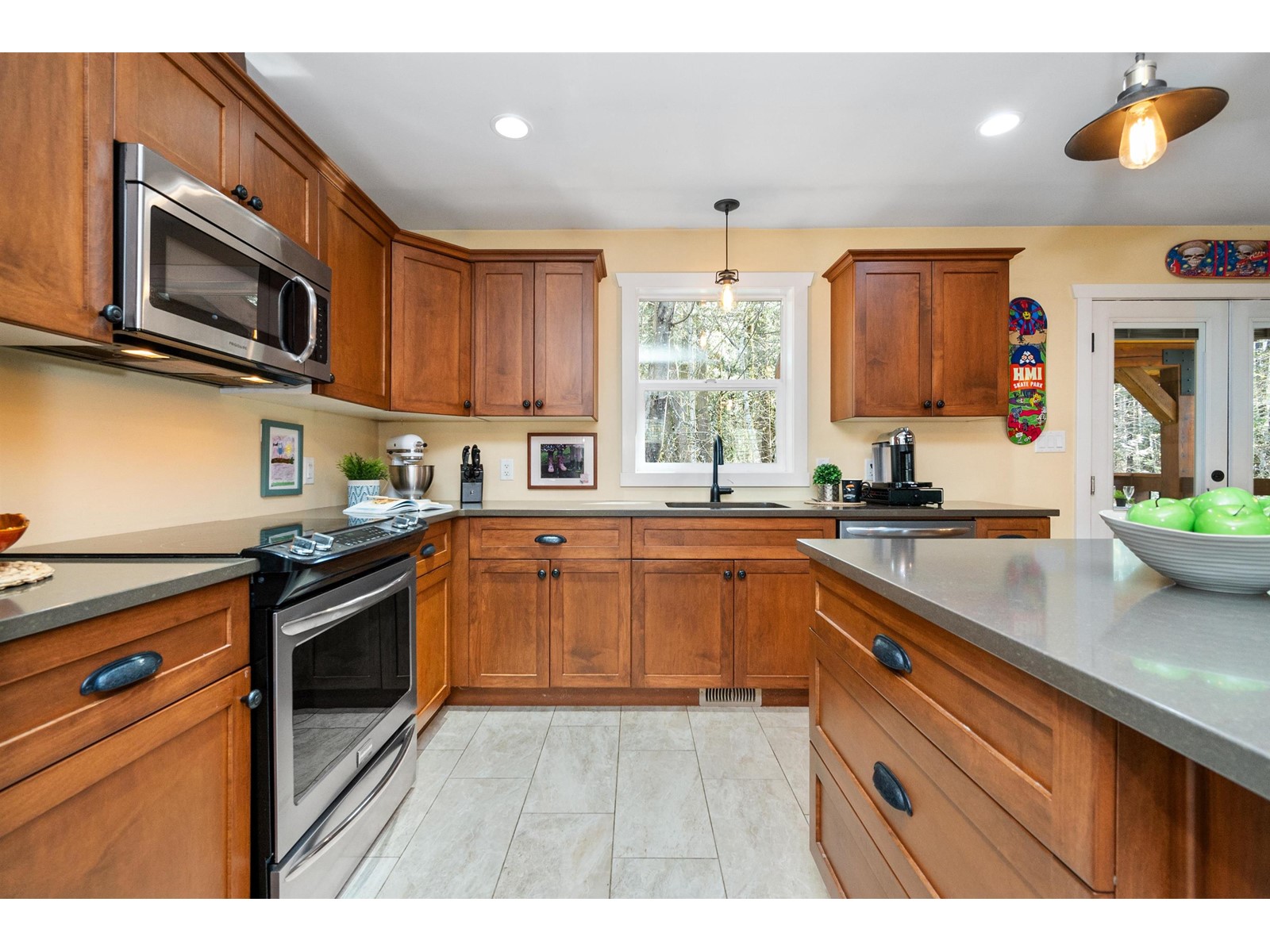 Property at 796 RIVER PARADE image 5