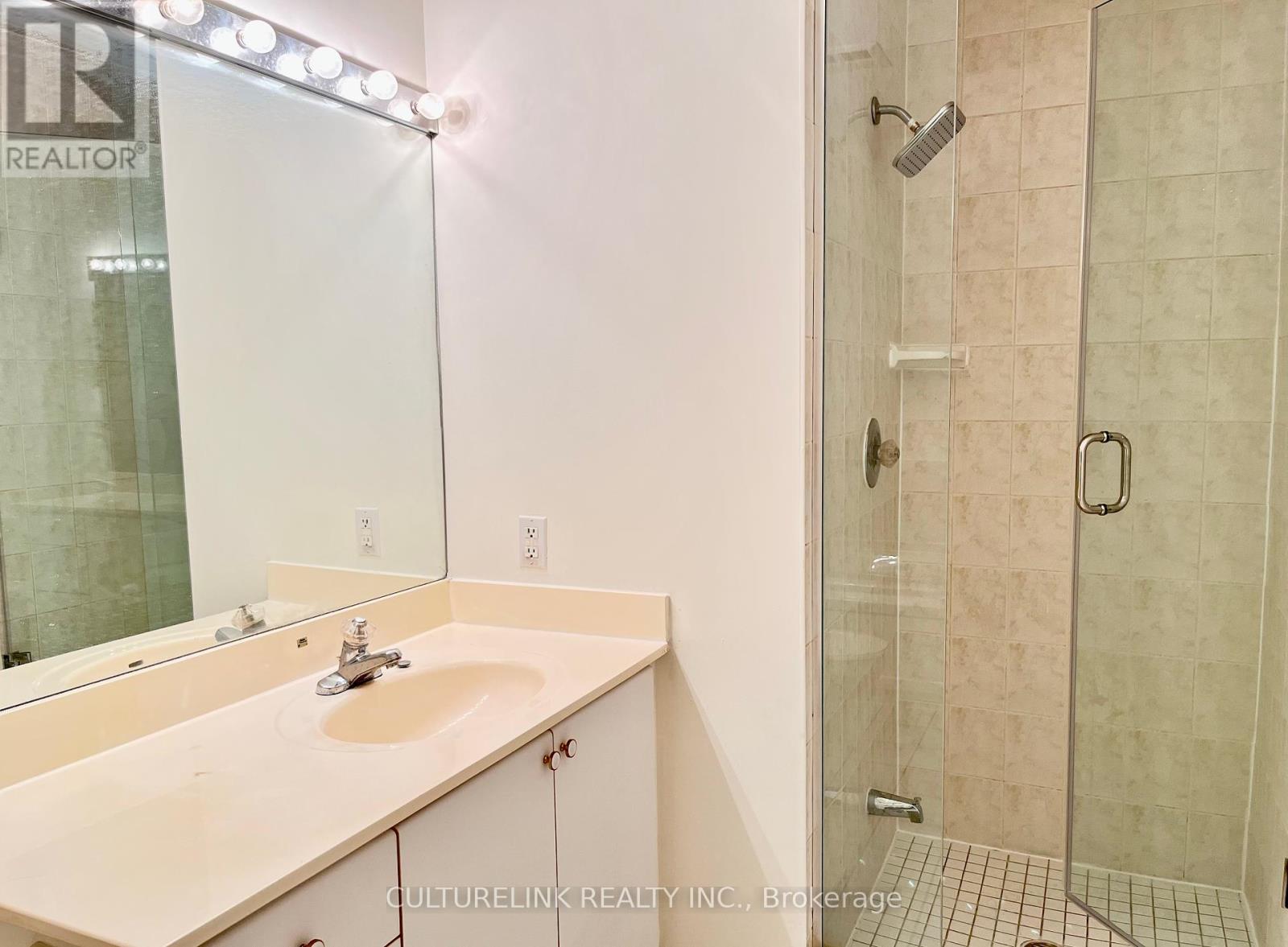 1502 - 28 Sommerset Way, Toronto, Ontario  M2N 6W7 - Photo 18 - C12069252