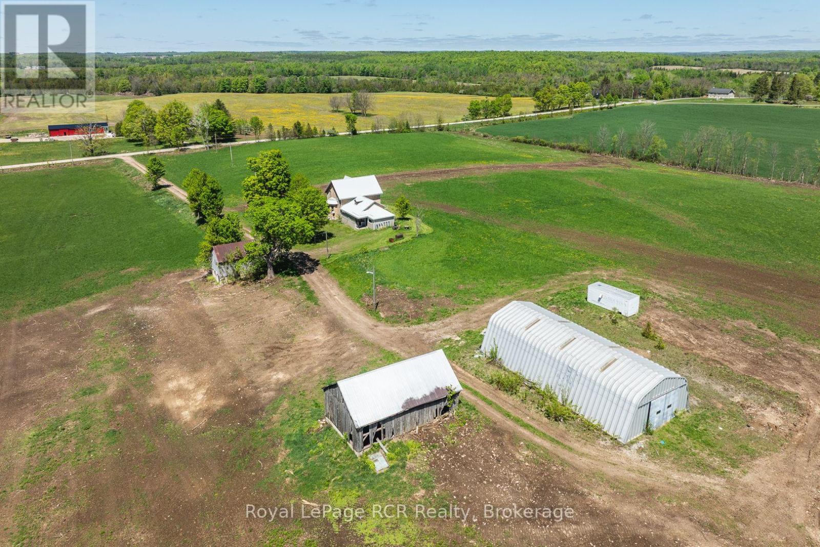521106 12 Ndr Concession, West Grey, Ontario  N0G 1S0 - Photo 4 - X12048910