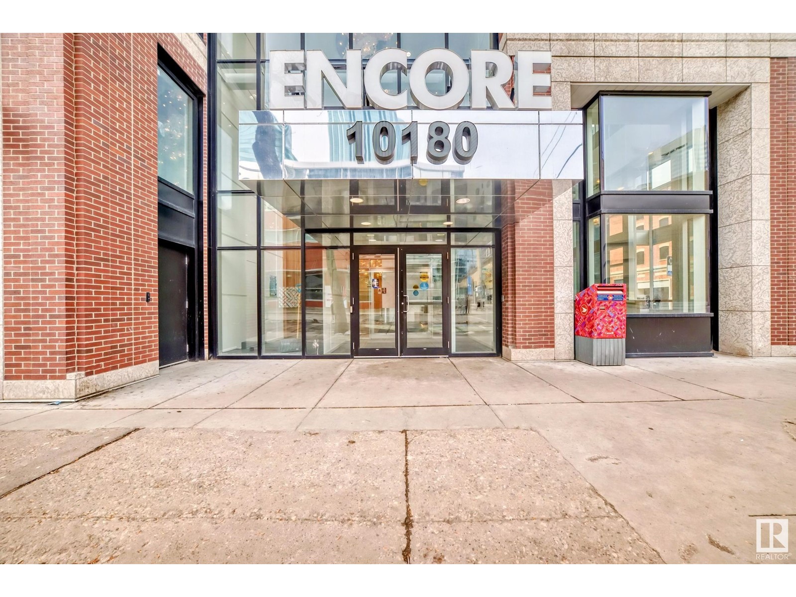 #2504 10180 103 St Nw, Edmonton, Alberta  T5J 0L1 - Photo 2 - E4429592