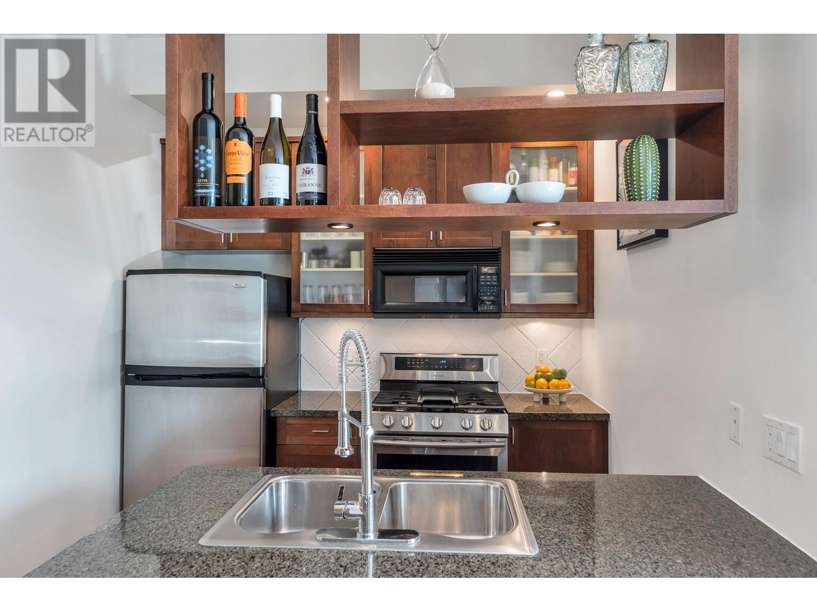 306 2515 Ontario Street, Vancouver, British Columbia  V5T 4V4 - Photo 4 - R2986304