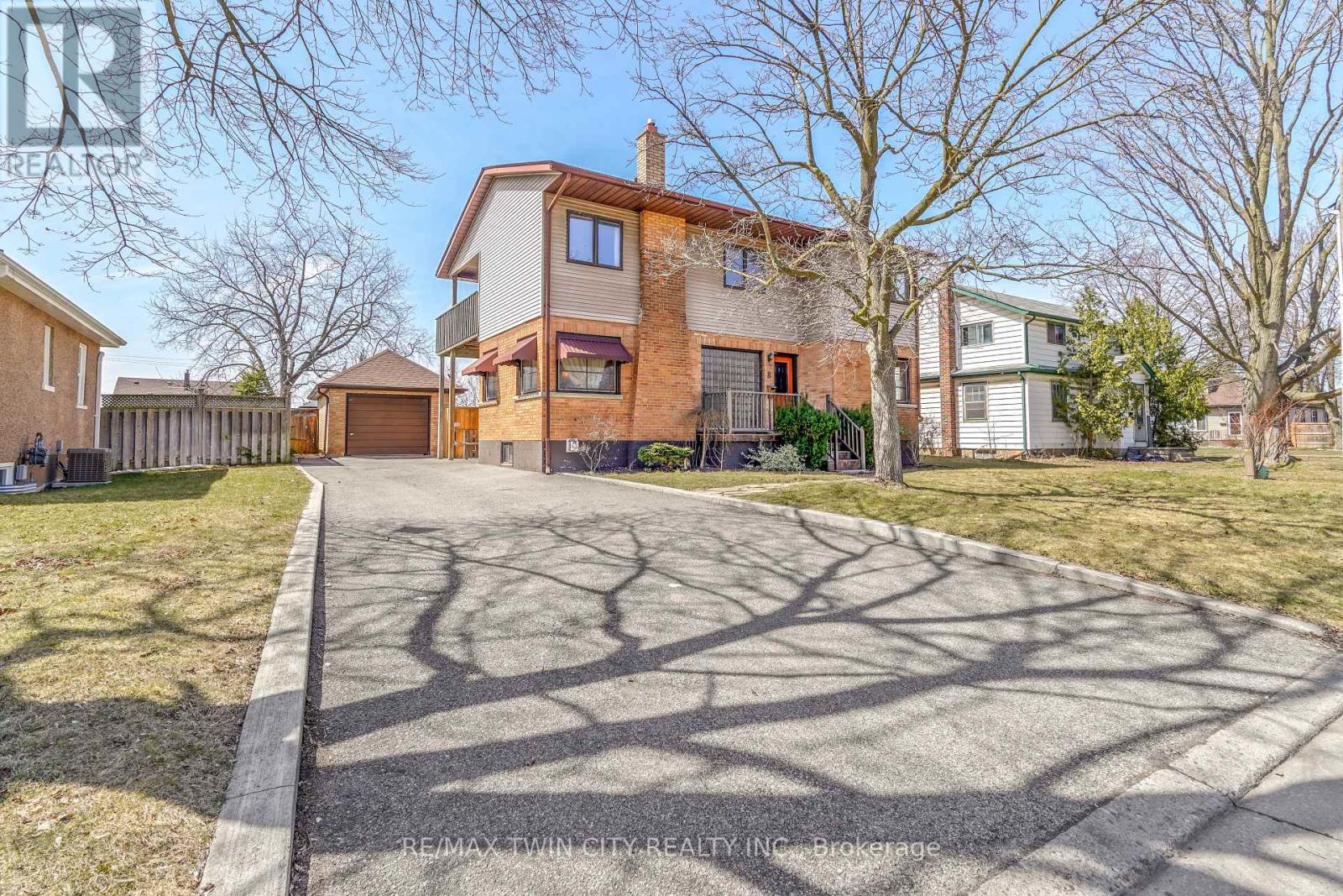 Property at 8 CECIL AVENUE image 1