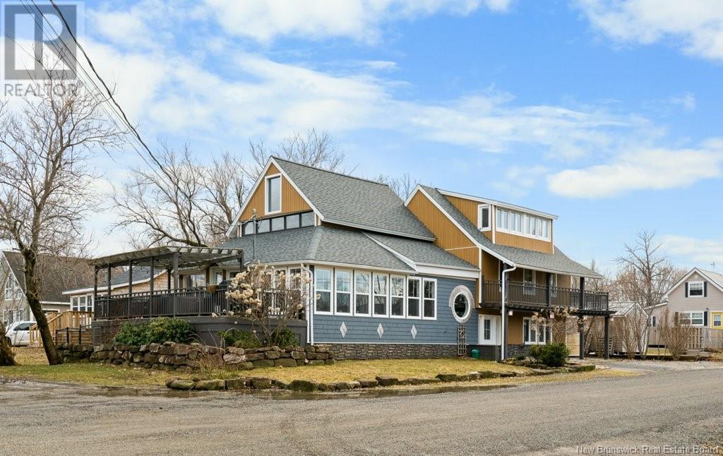 Property at 96 Third Avenue image 1