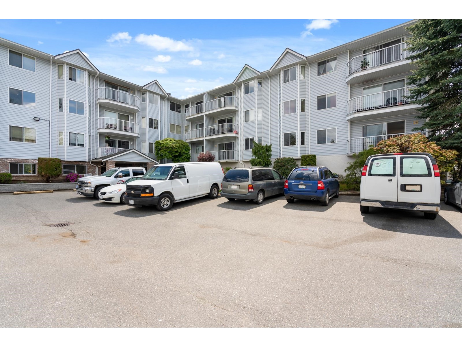 Property at 311 2750 FULLER STREET image 1