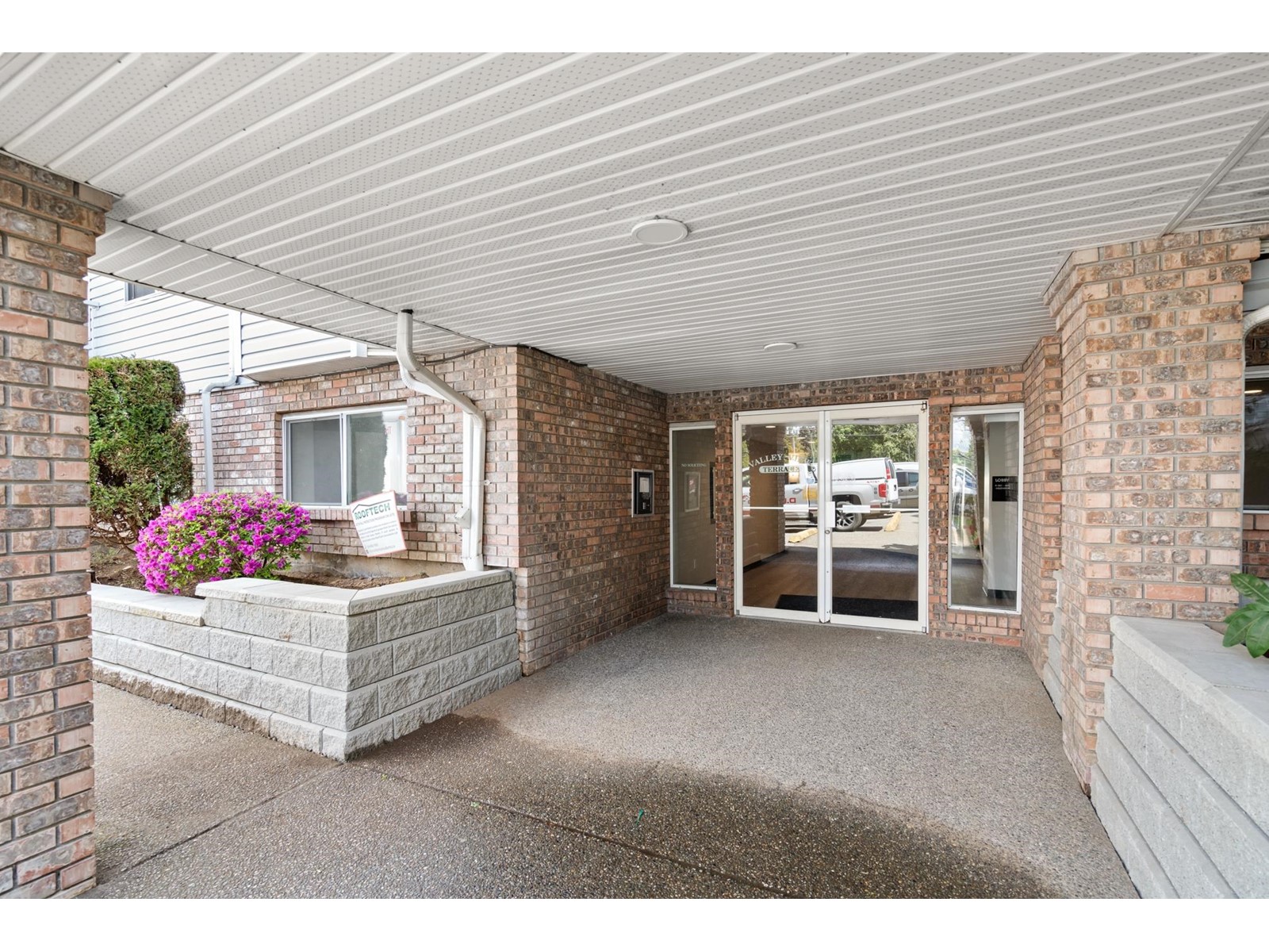 Property at 311 2750 FULLER STREET image 3