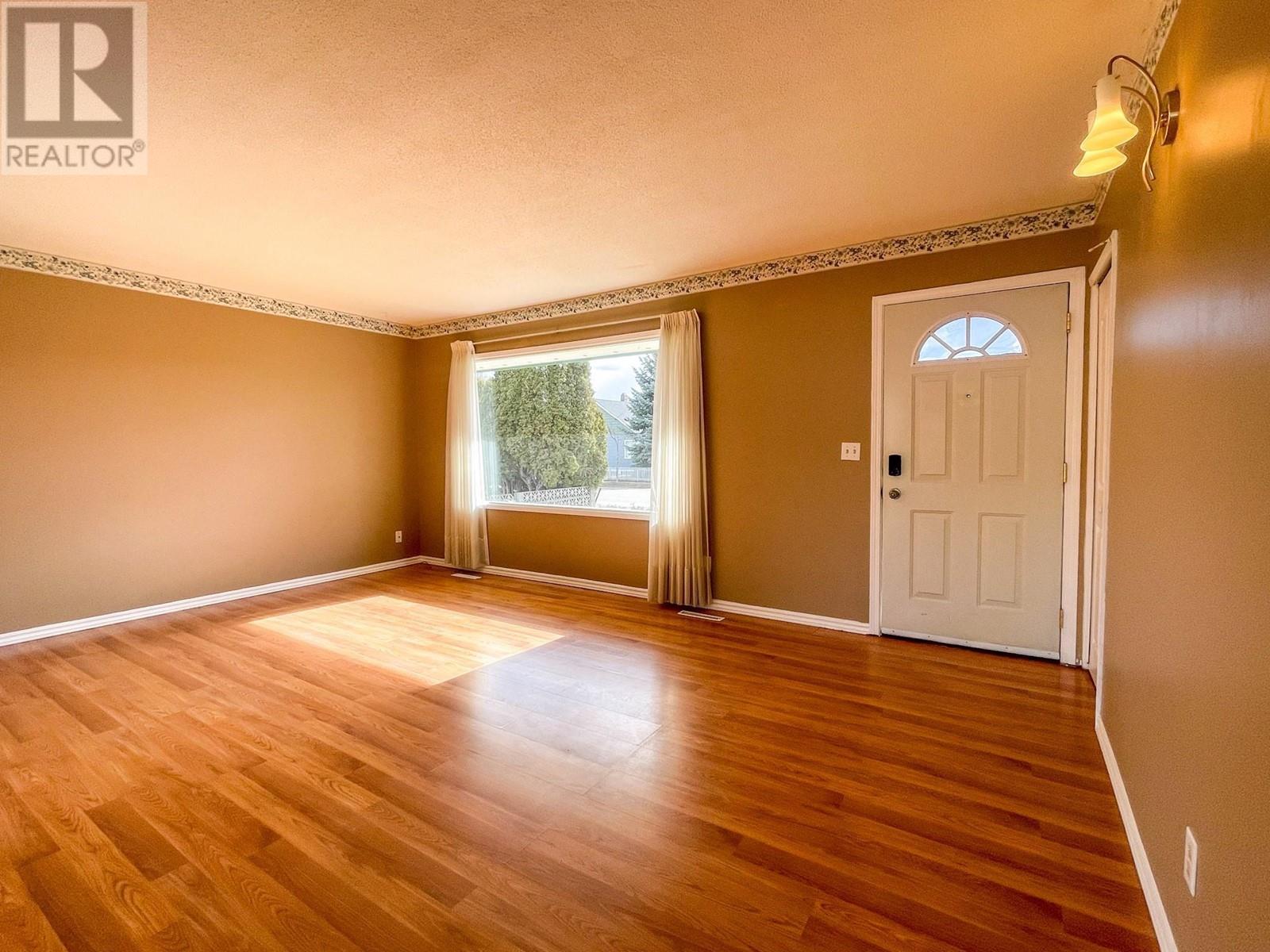 958 Stockwell Avenue, Kelowna, British Columbia  V1Y 6W2 - Photo 7 - 10342414