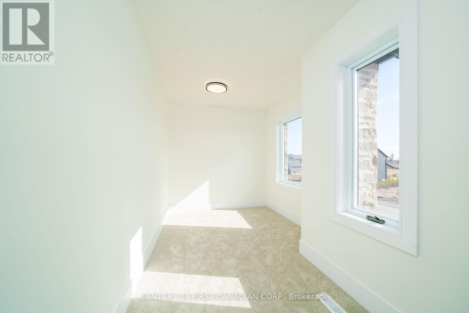 15 Sheldabren Street, North Middlesex, Ontario  N0M 1A0 - Photo 19 - X12069465