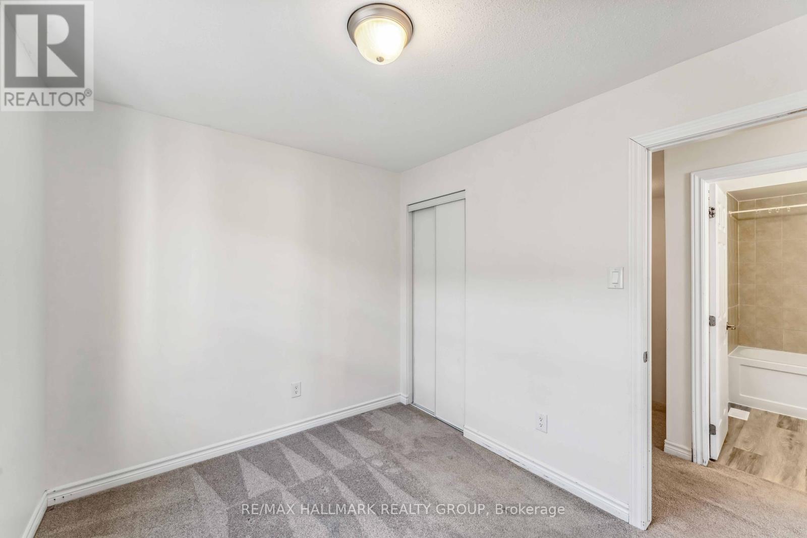 567 Roundleaf Way, Ottawa, Ontario  K2S 1E7 - Photo 14 - X12069485