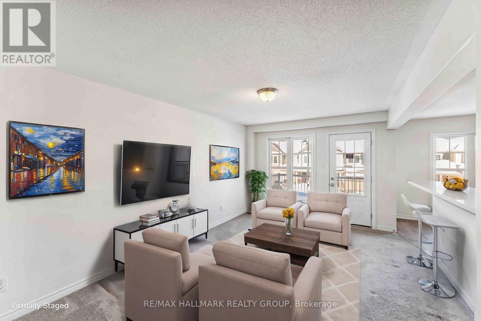 567 Roundleaf Way, Ottawa, Ontario  K2S 1E7 - Photo 4 - X12069485