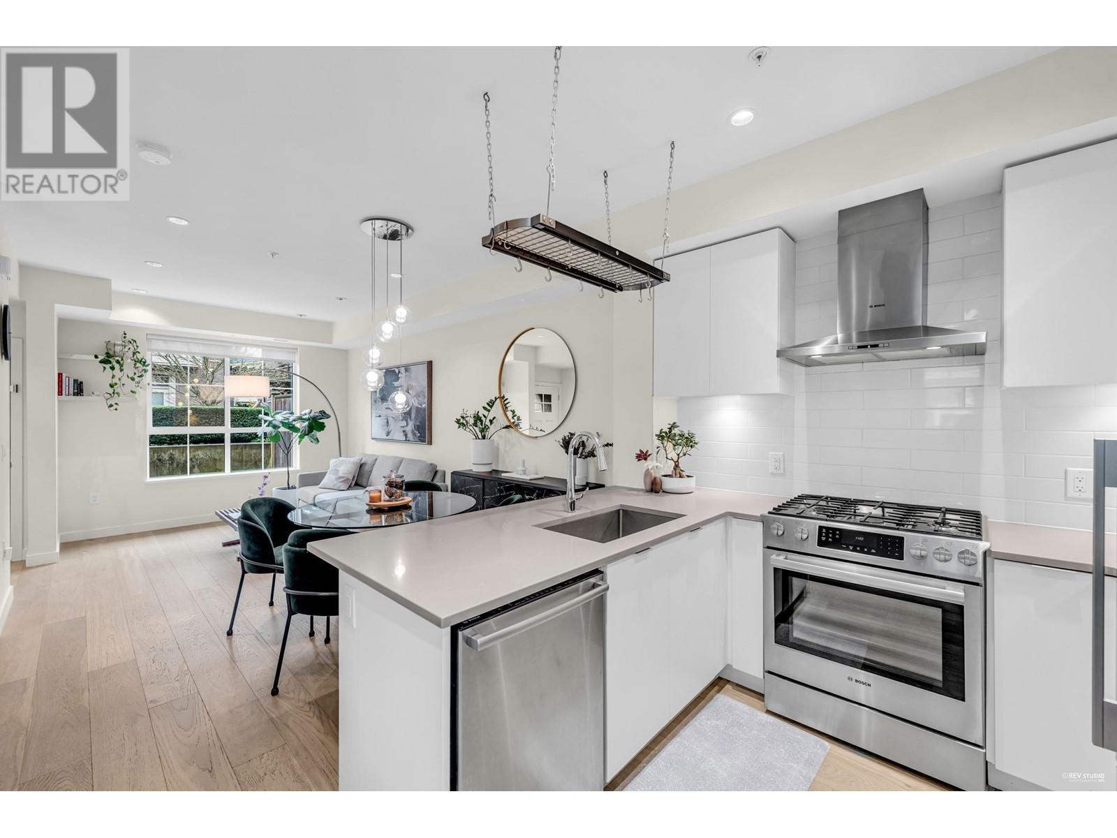 8570 Osler Street, Vancouver, British Columbia  V6P 0G4 - Photo 9 - R2987320