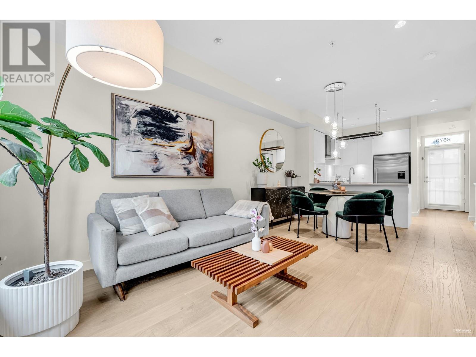 8570 Osler Street, Vancouver, British Columbia  V6P 0G4 - Photo 2 - R2987320