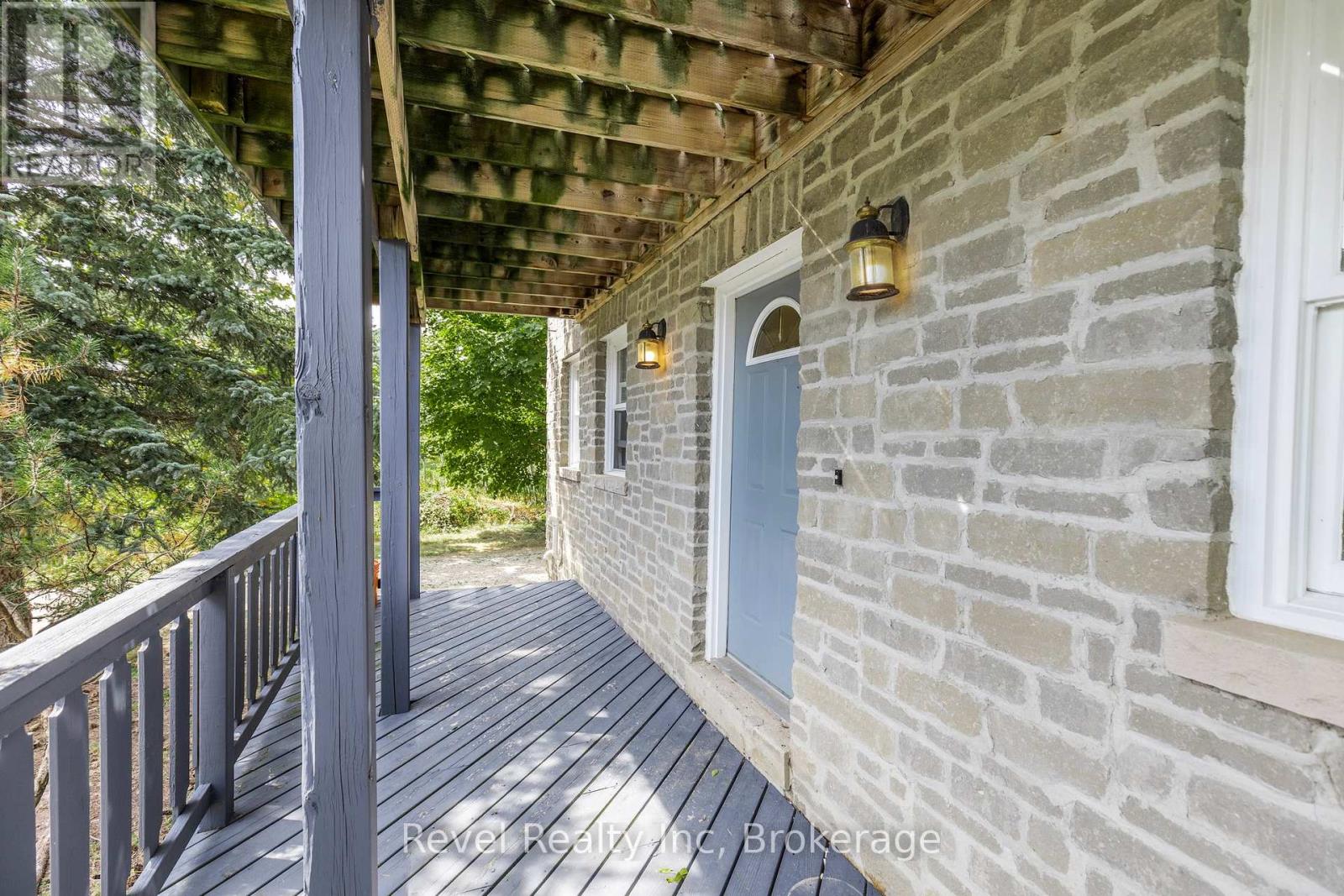 155 Settlers Way, Blue Mountains, Ontario  L9Y 0L5 - Photo 4 - X12069353