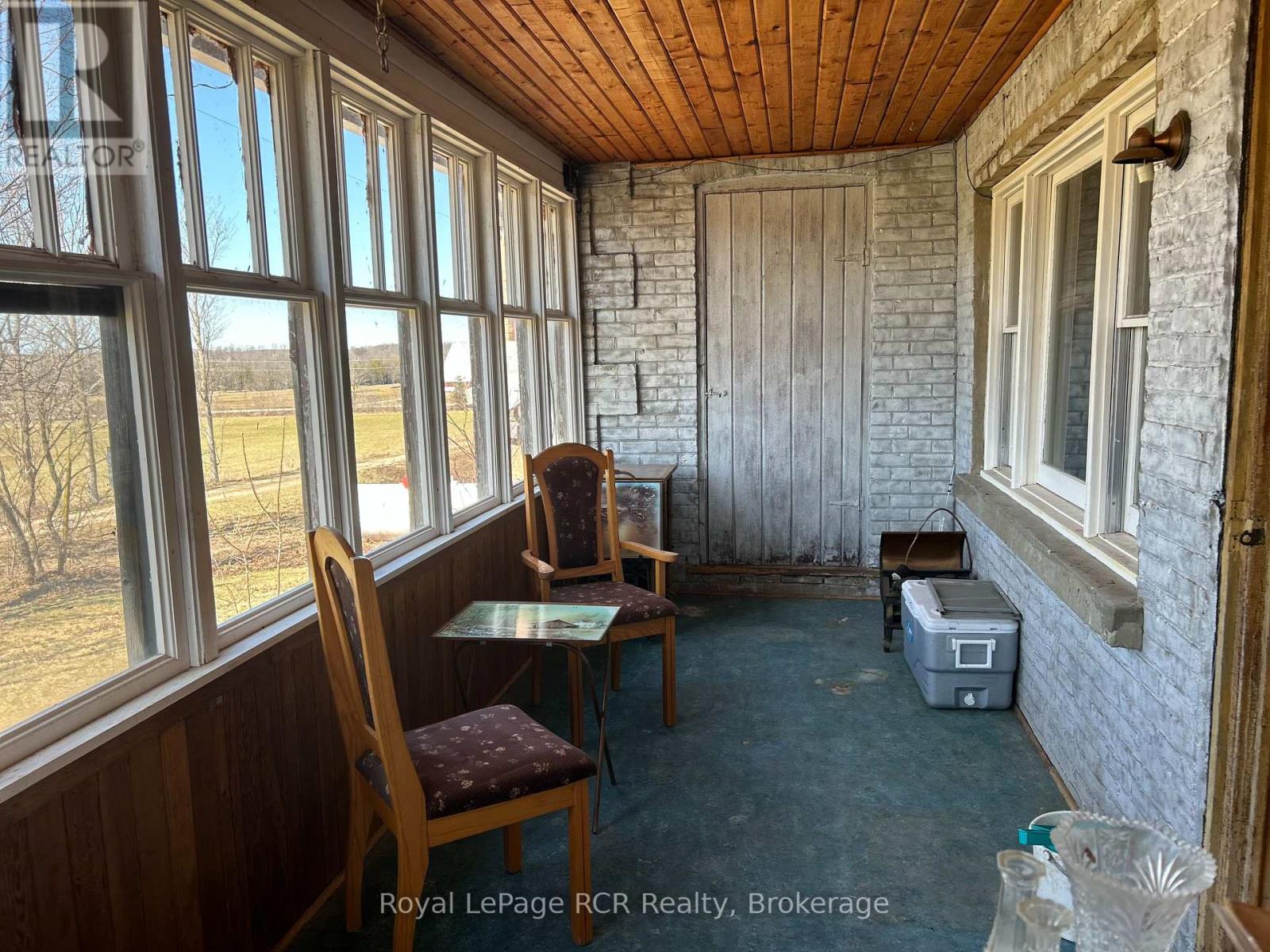521106 12 Ndr Concession, West Grey, Ontario  N0G 1S0 - Photo 6 - X12048910