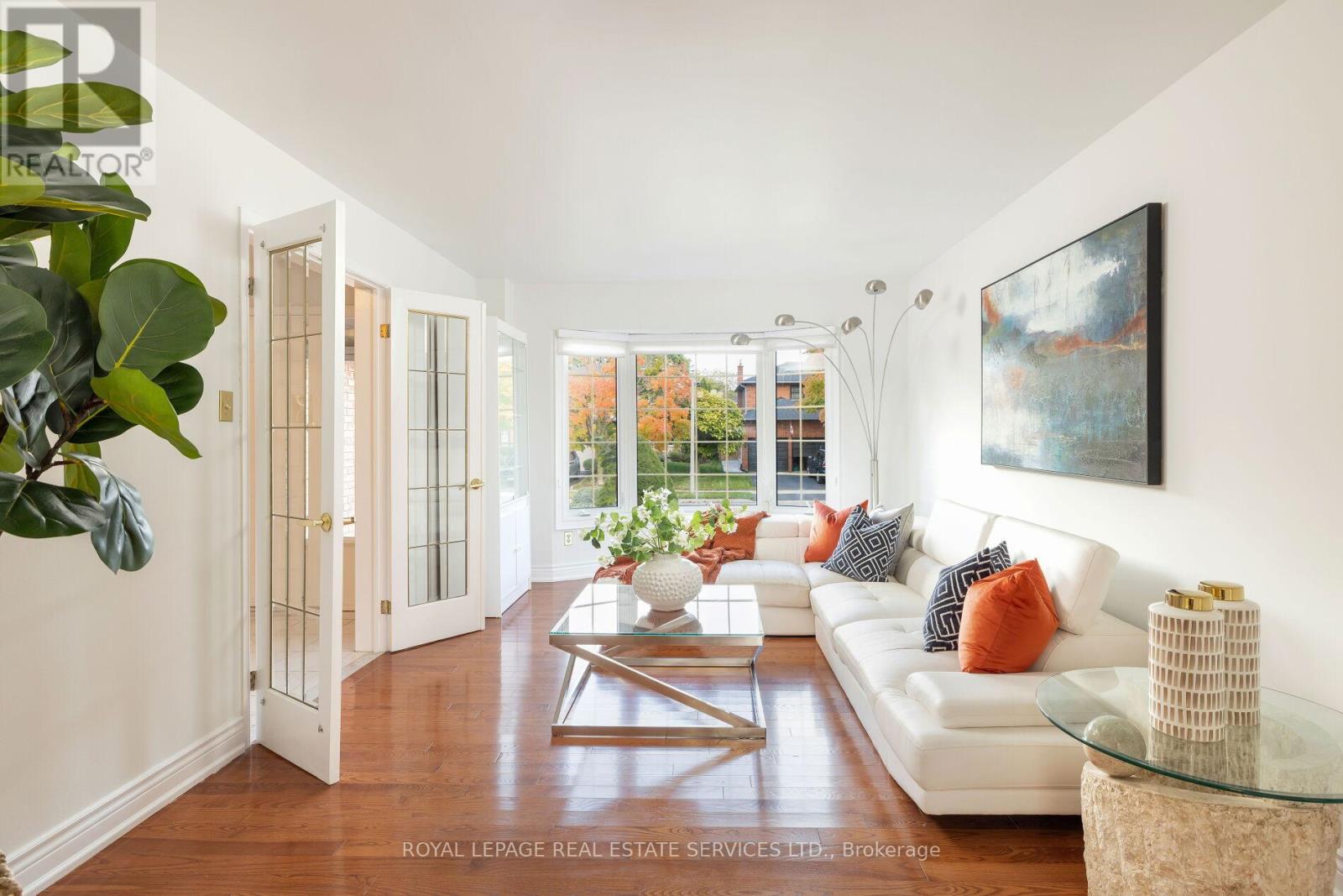 Property at 164 WARNER DRIVE image 2