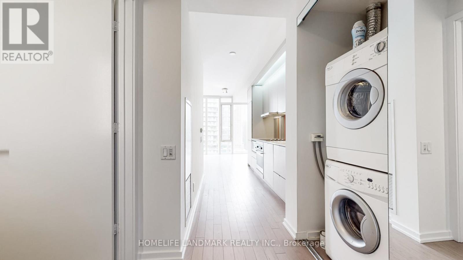 2505 - 101 Peter Street, Toronto, Ontario  M5V 0G6 - Photo 3 - C12069361