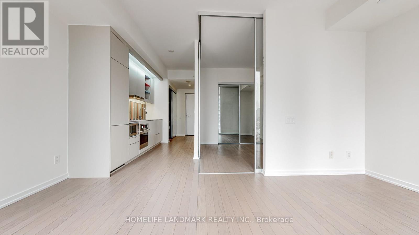 2505 - 101 Peter Street, Toronto, Ontario  M5V 0G6 - Photo 9 - C12069361