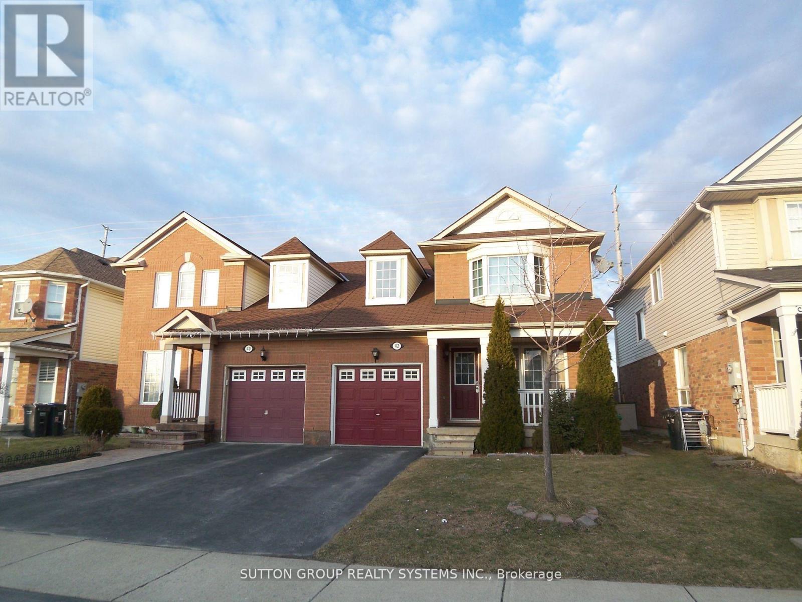 42 Sweetwood Circle, Brampton, Ontario  L7A 2X7 - Photo 2 - W12069389